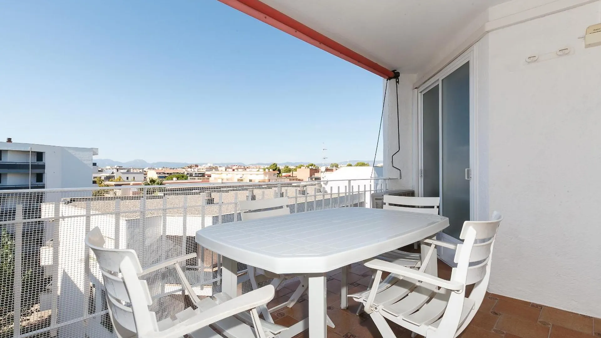 Uhc Gisamar Apartments Salou Spain